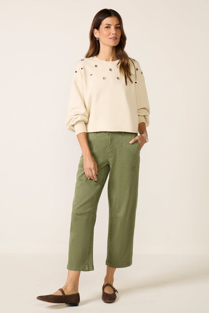 Evereve Tayisha Grommet Sweatshirt - Size Medium