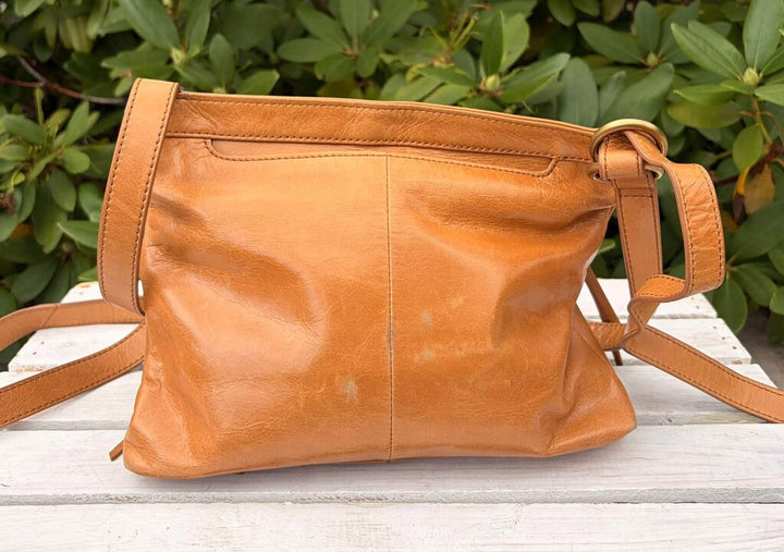 Hobo Cassie Leather Convertible Crossbody Shoulder Bag