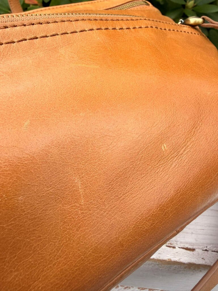 Hobo Cassie Leather Convertible Crossbody Shoulder Bag