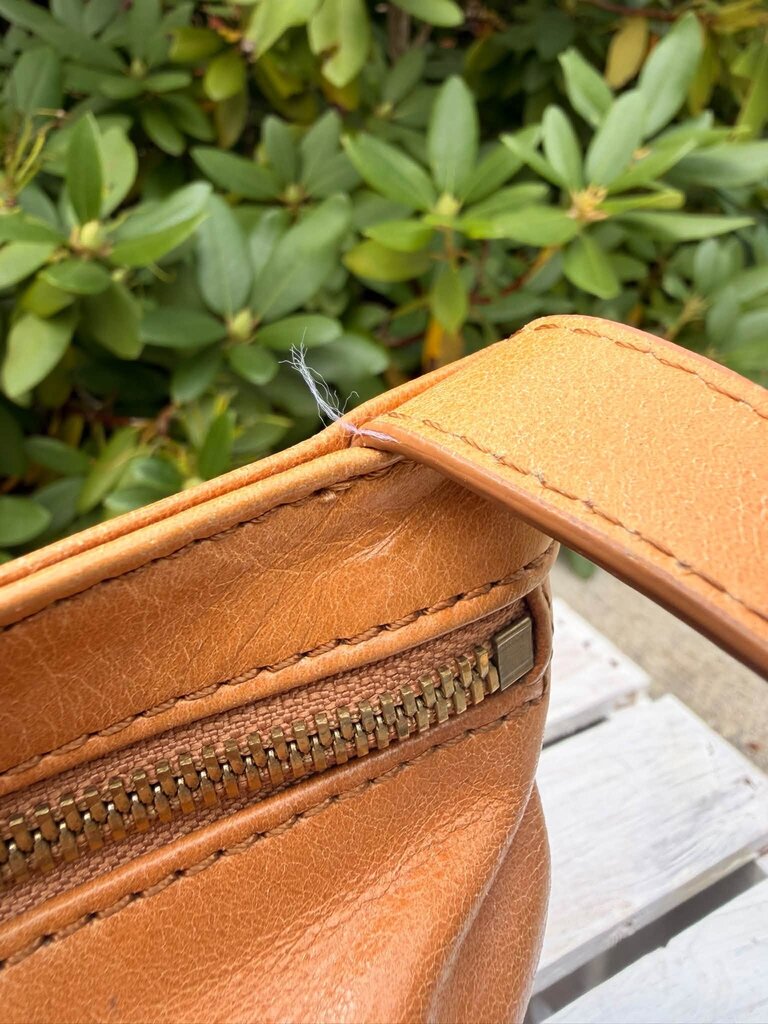 Hobo Cassie Leather Convertible Crossbody Shoulder Bag