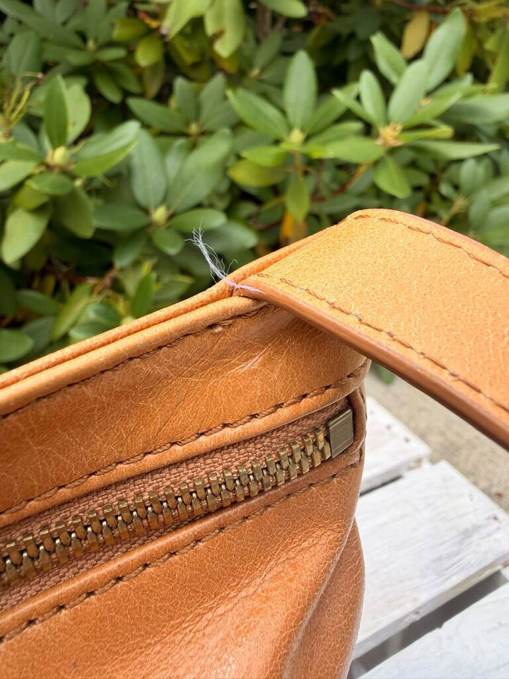 Hobo Cassie Leather Convertible Crossbody Shoulder Bag