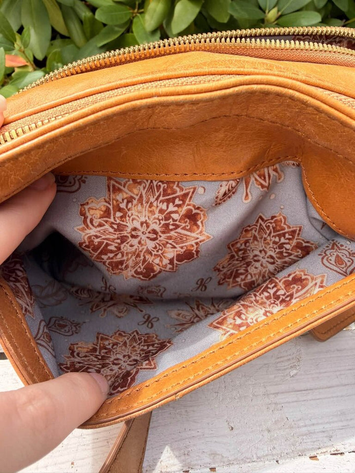 Hobo Cassie Leather Convertible Crossbody Shoulder Bag