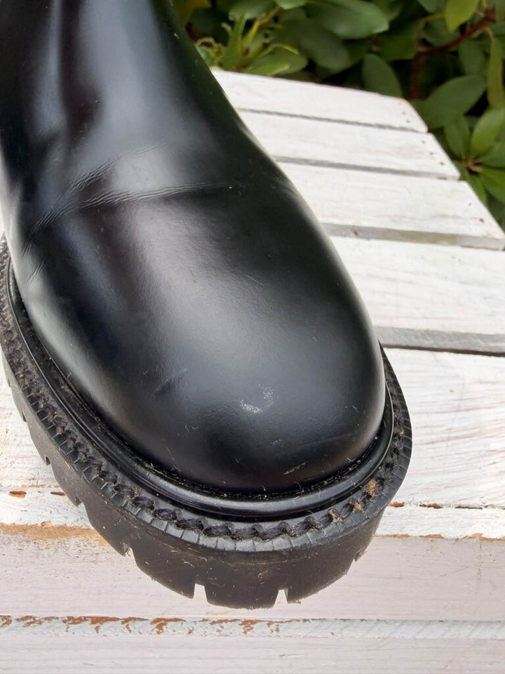 Burberry Allostock Check Leather Chelsea Boots - Size 37 (Retails for $1,050)