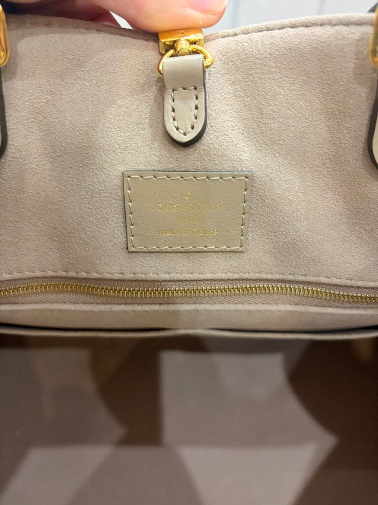 Louis Vuitton Monogram On The Go MM