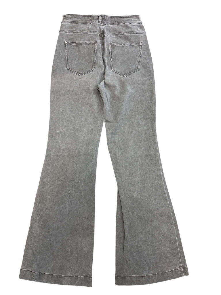 Pilcro The Icon Flare Leg Jeans In Washed Gray - Size 26