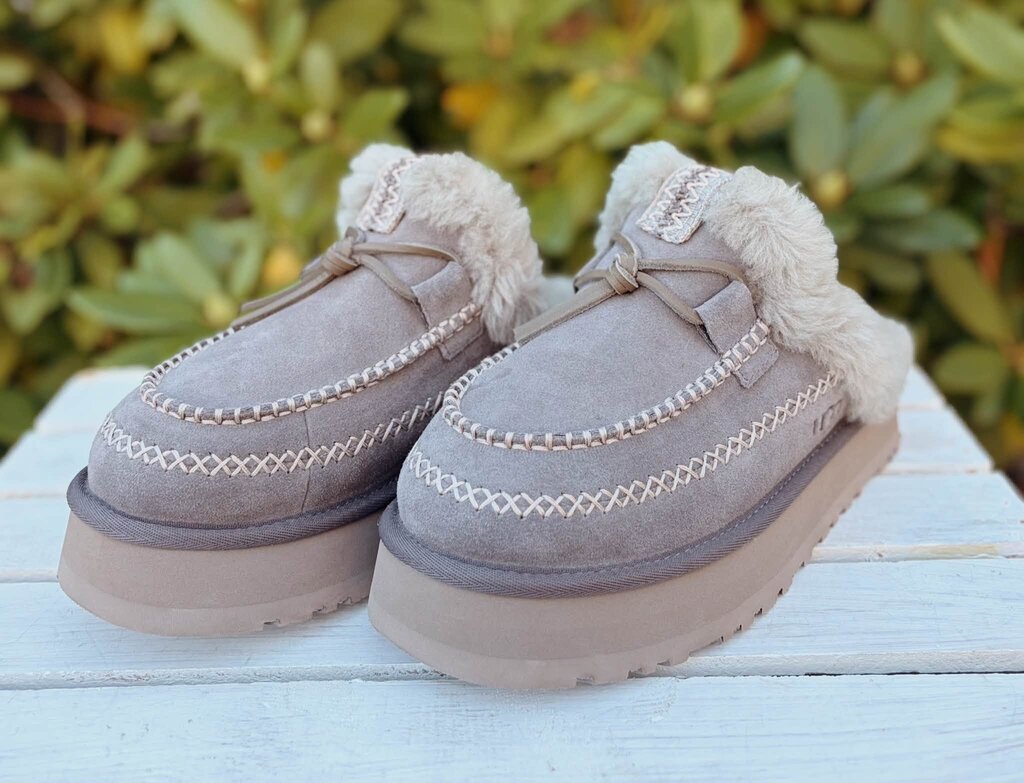 Ugg Disquette Alpine Slippers - Size 9
