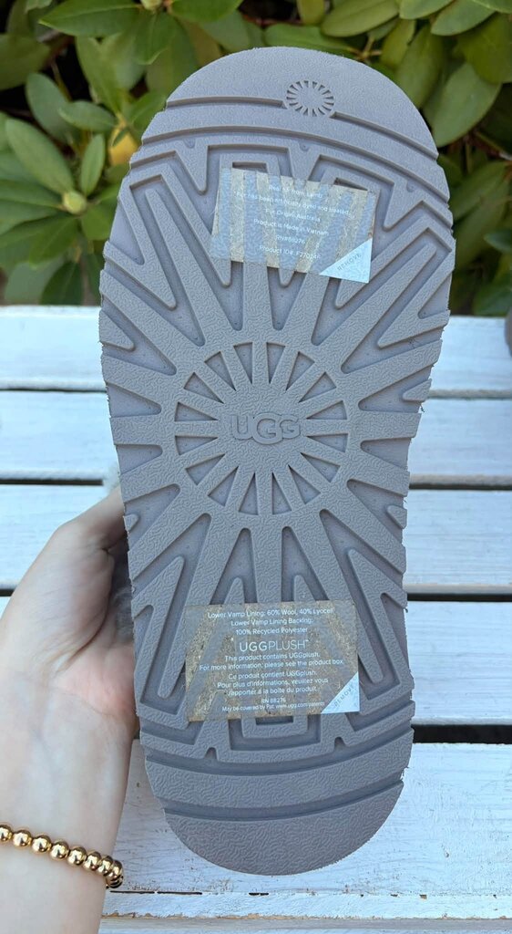Ugg Disquette Alpine Slippers - Size 9