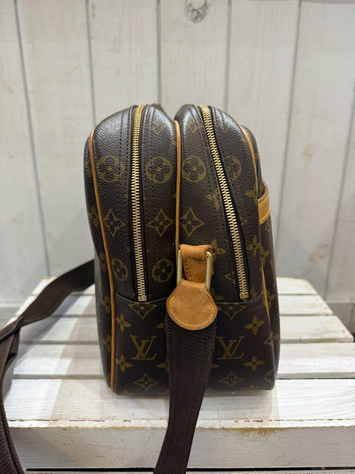 Louis Vuitton Monogram Reporter GM