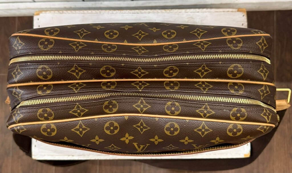 Louis Vuitton Monogram Reporter GM