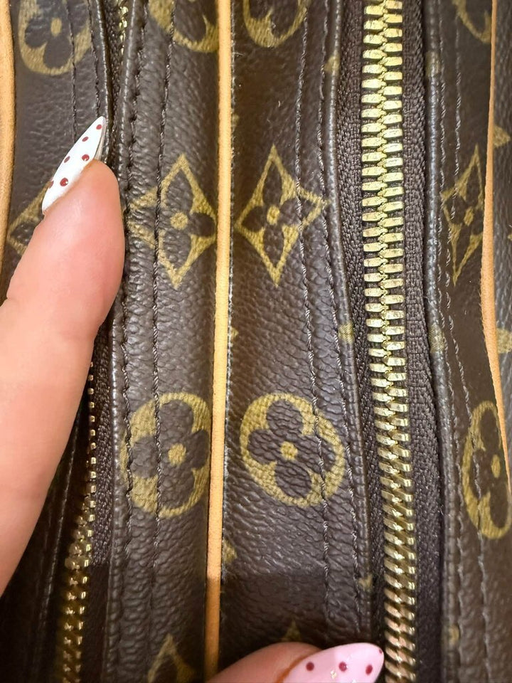 Louis Vuitton Monogram Reporter