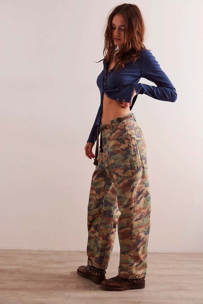 Free People Moxie Printed Low-Slung Barrel Pants - Size 29