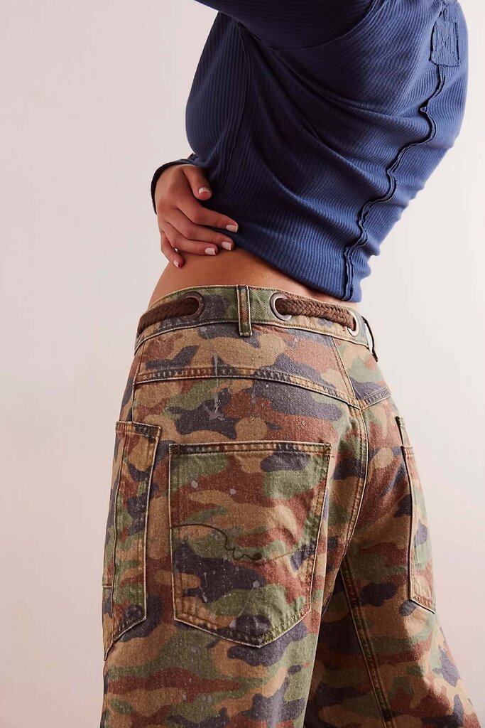 Free People Moxie Printed Low-Slung Barrel Pants - Size 29