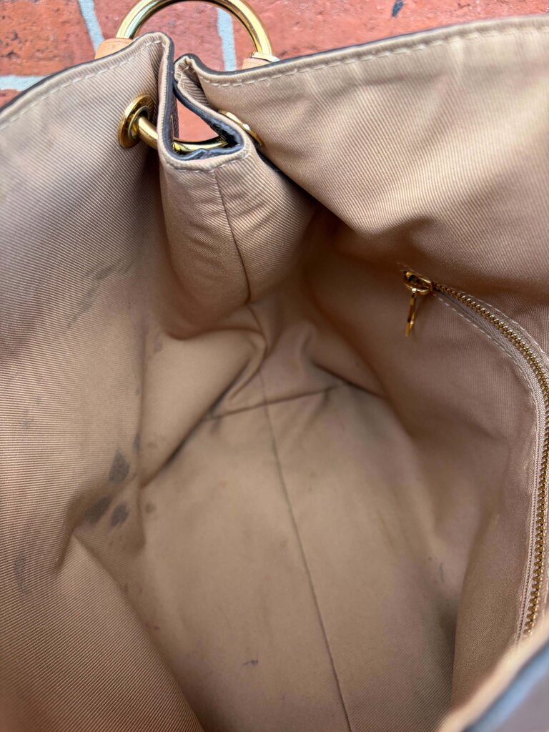 Louis Vuitton Monogram Graceful PM Shoulder Bag