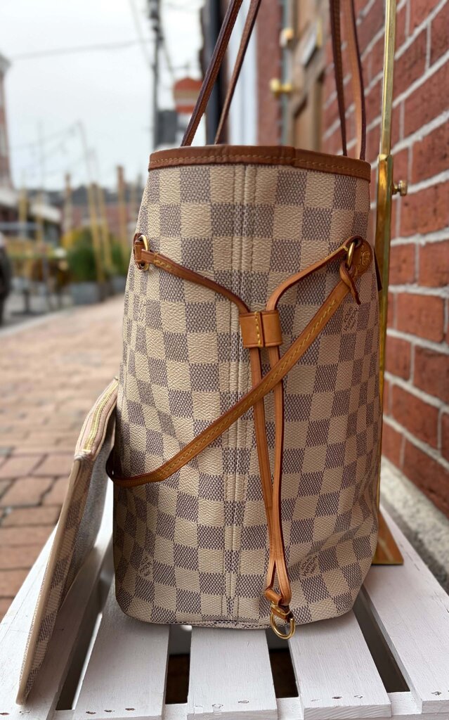 Louis Vuitton Damier Azur Neverfull MM Tote (with pouch)