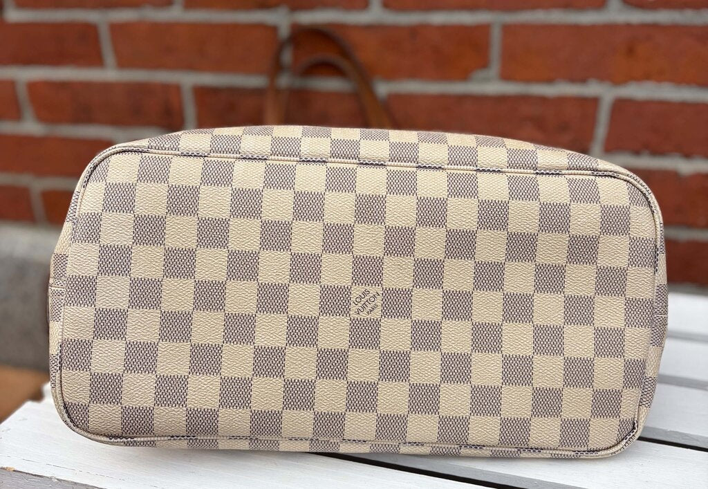 Louis Vuitton Damier Azur Neverfull MM Tote (with pouch)
