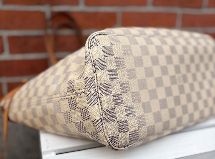 Louis Vuitton Damier Azur Neverfull MM Tote (with pouch)