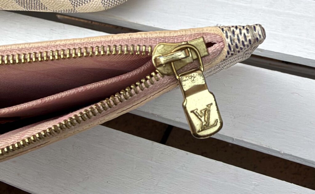 Louis Vuitton Damier Azur Neverfull MM Tote (with pouch)