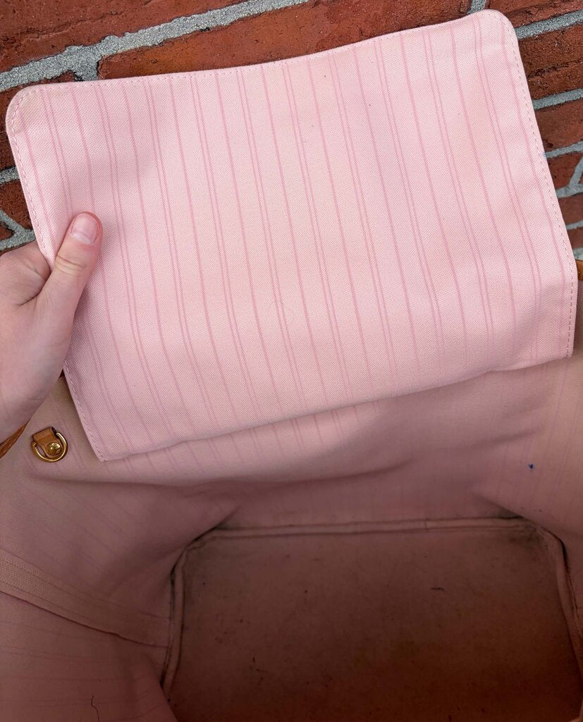 Louis Vuitton Damier Azur Neverfull MM Tote (with pouch)