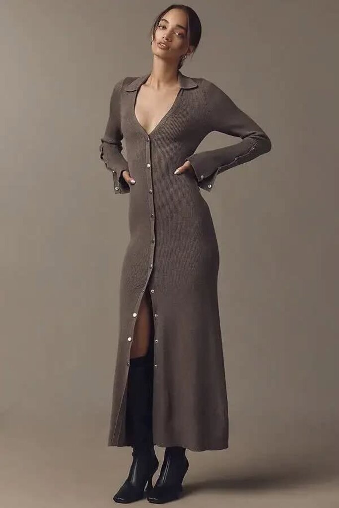 Anthropologie NWT Long-Sleeve V-Neck Snap-Front Knit Maxi Dress - Size Large Petite (Retails for $248)