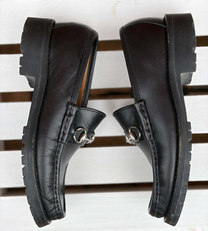 Gucci Horsebit Accent Leather Loafers - Size 7