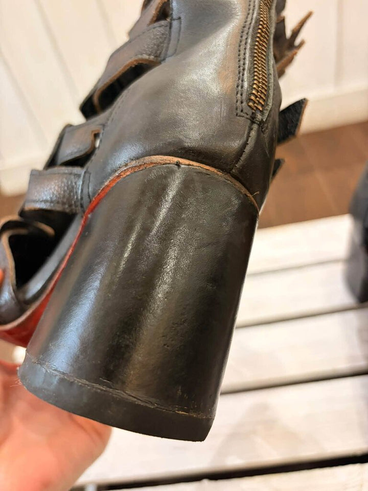 Free Bird Zues Gladiator Sandals - Size 8 (Retails for $220)