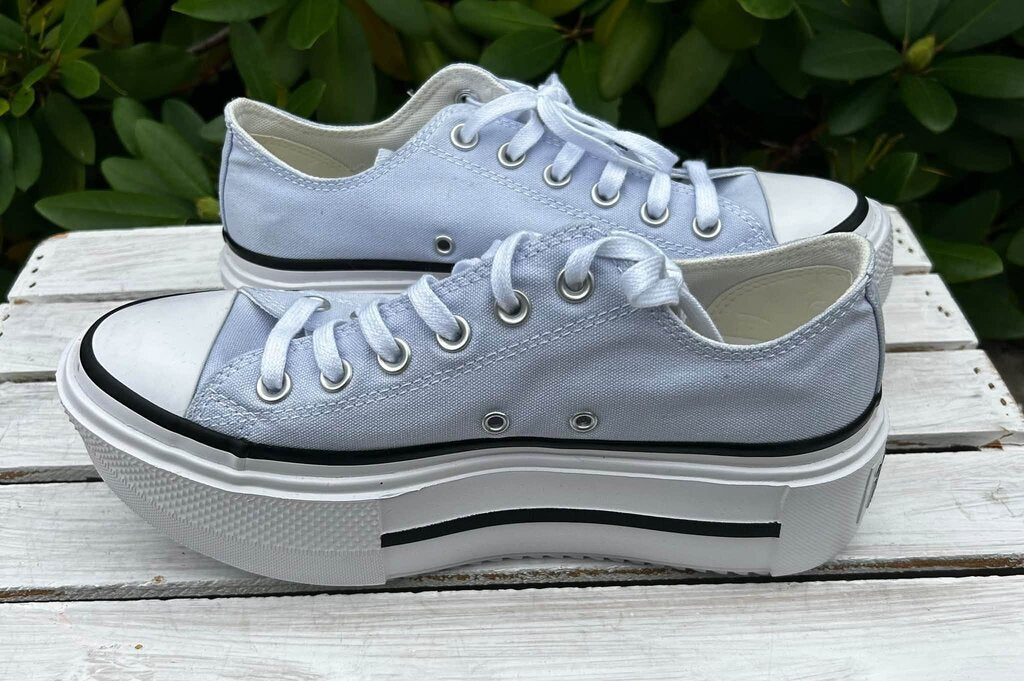 Converse Chuck Taylor All Star Lift Double Stack Platform in Blueberry Ice - Size 8