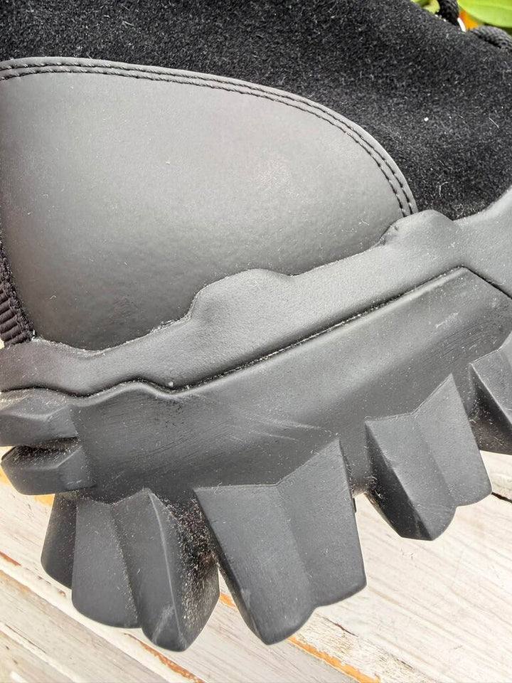Moncler Helis Stivale Suede Ankle Boots - Size 39 (Retails for $725)