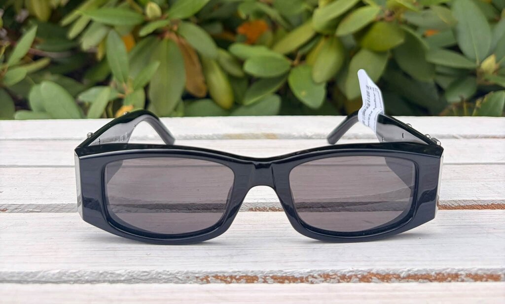 Palm Angels PERI007 Sunnies (w/ case)