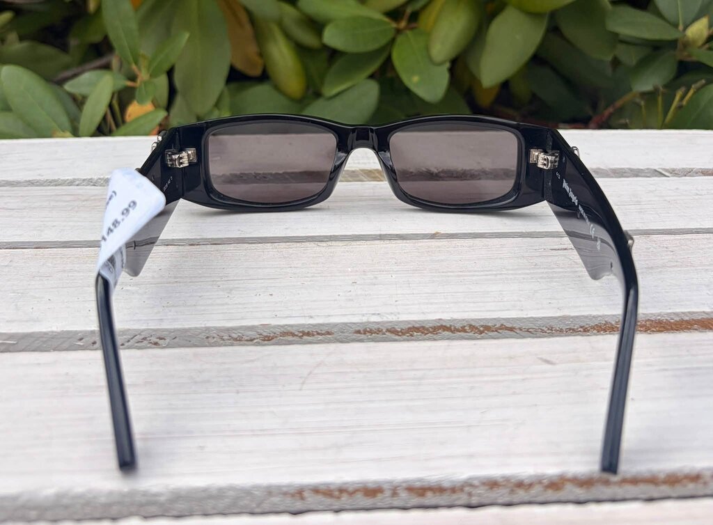 Palm Angels PERI007 Sunnies (w/ case)