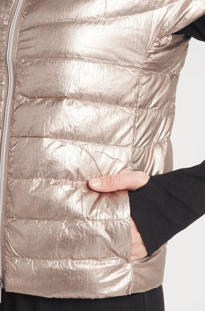 Cotes of London The St Ives Down Vest in Metallic Gold - Size Large (Retails for $248)