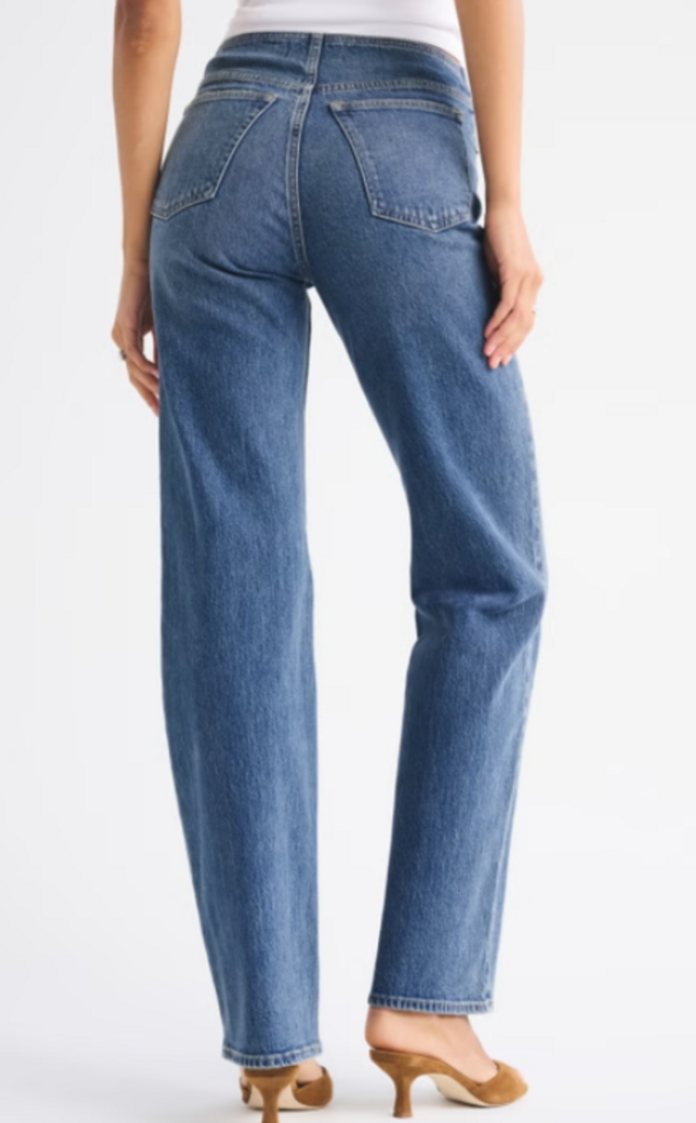 Abercrombie NWT High Rise 90s Relaxed Vegan Suede Lace Jean - Size 25