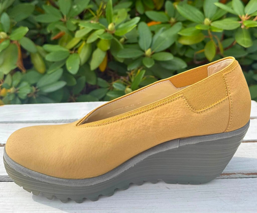 Fly London Yoza438fly Court Shoes - Size 38