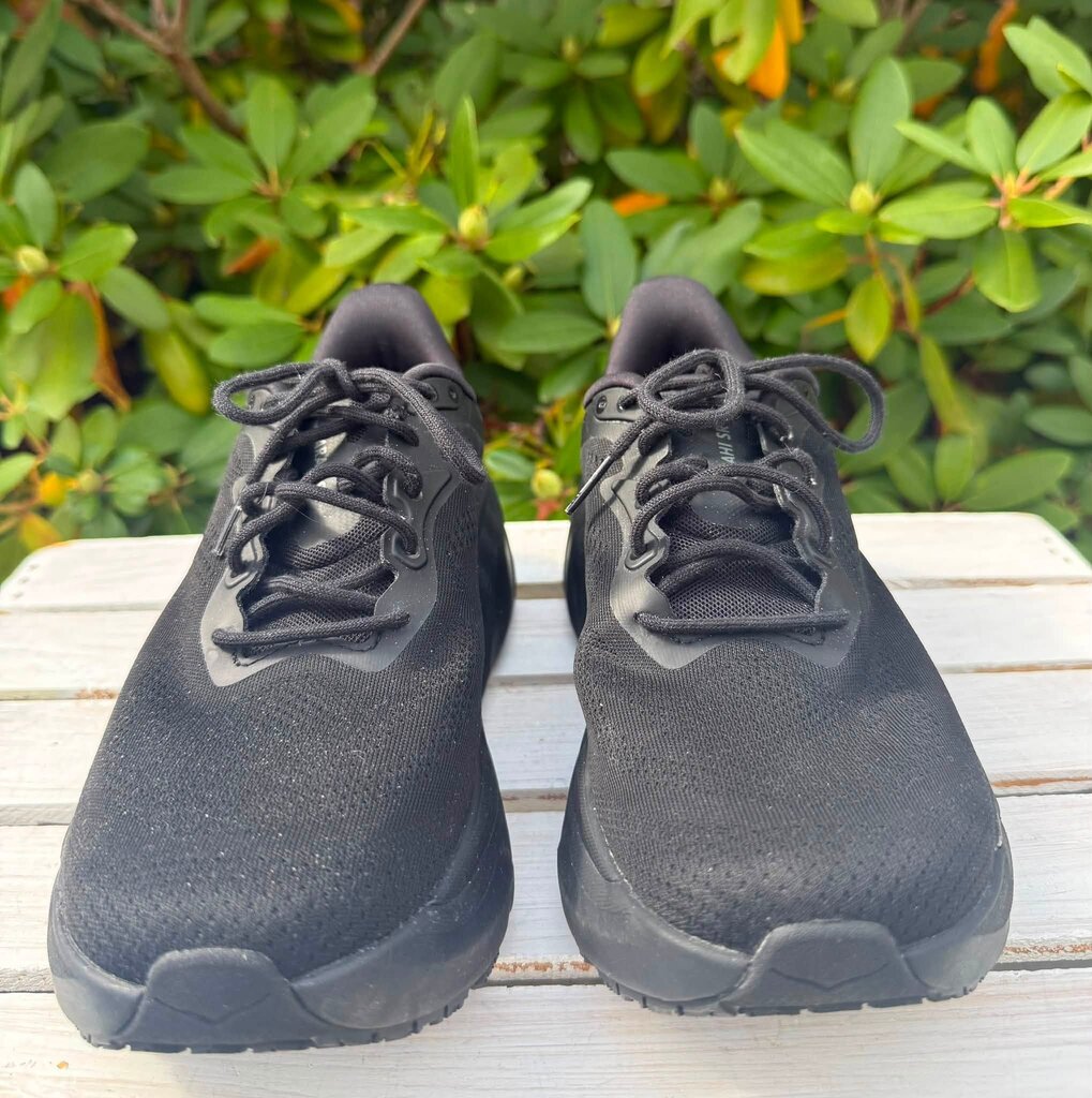 Hoka Slip Resistant Arahi Sneakers - Size 8.5 (Retails for $150)