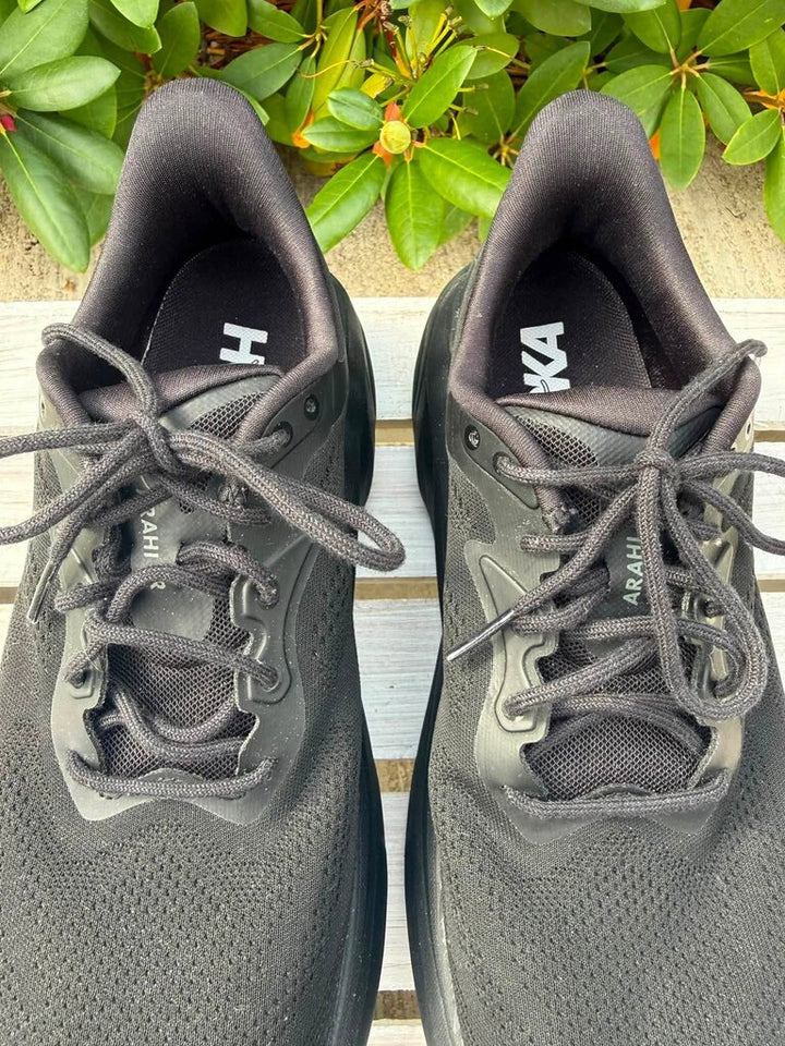 Hoka Slip Resistant Arahi Sneakers - Size 8.5 (Retails for $150)