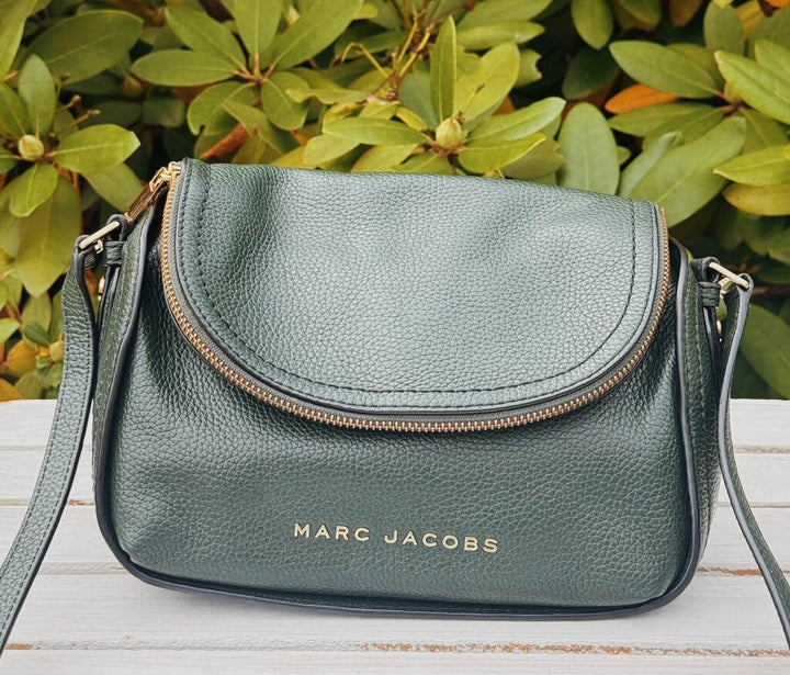 Marc Jacobs The Groove Leather Mini Messenger Bag In Kombu Green