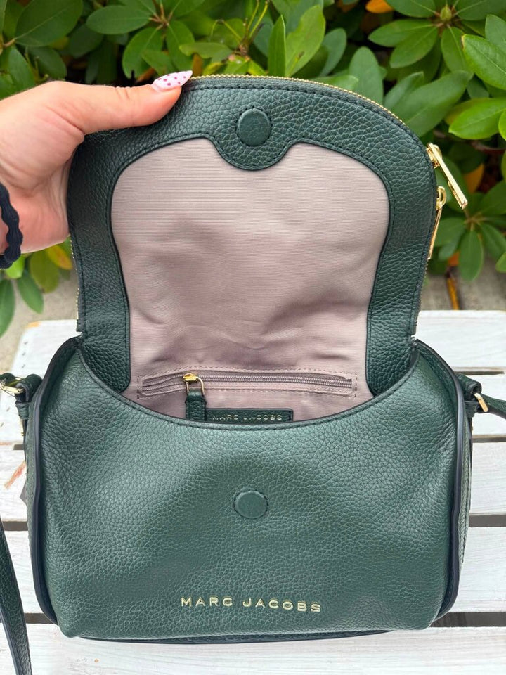 Marc Jacobs The Groove Leather Mini Messenger Bag In Kombu Green