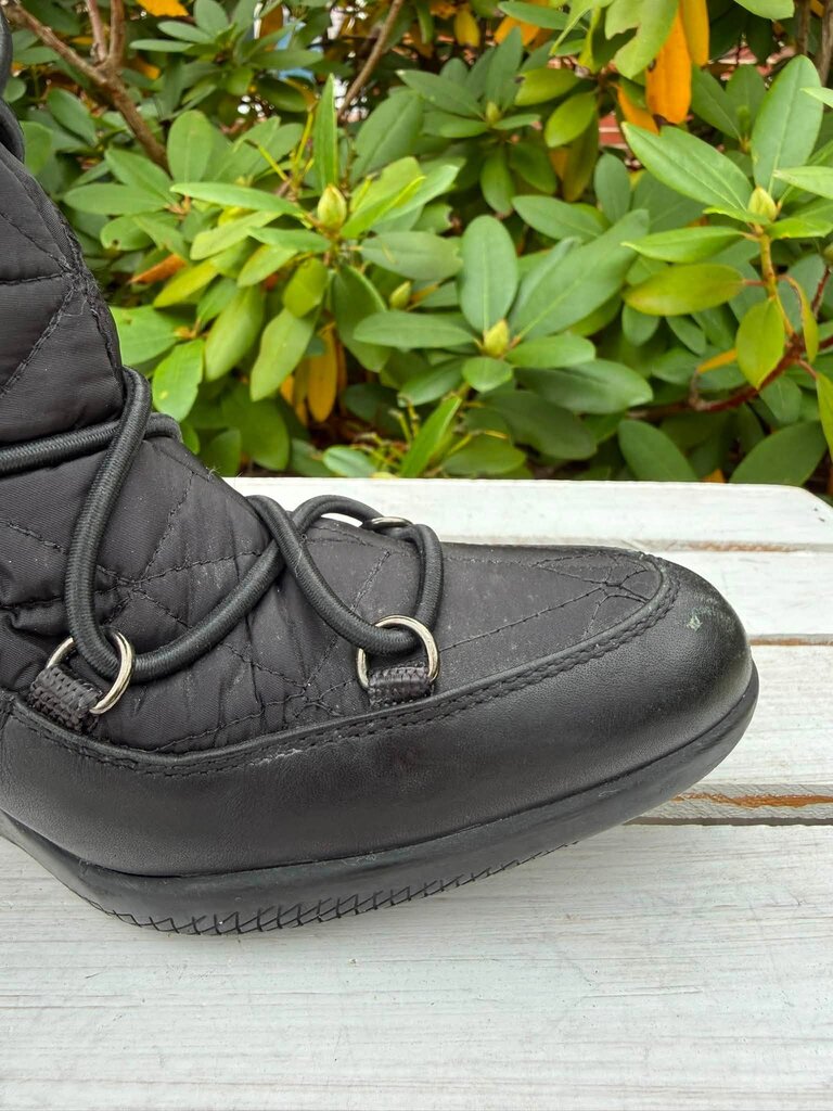 Prada Vintage Quilted Nylon Wedge Boots - Size 36.5