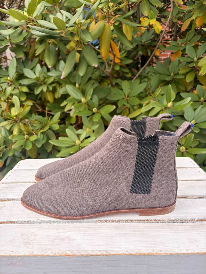 Rothys The Merino Ankle Boot - Size 8.5