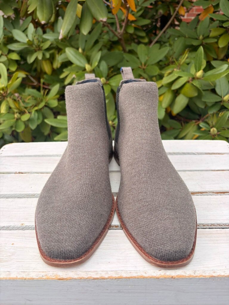 Rothys The Merino Ankle Boot - Size 8.5