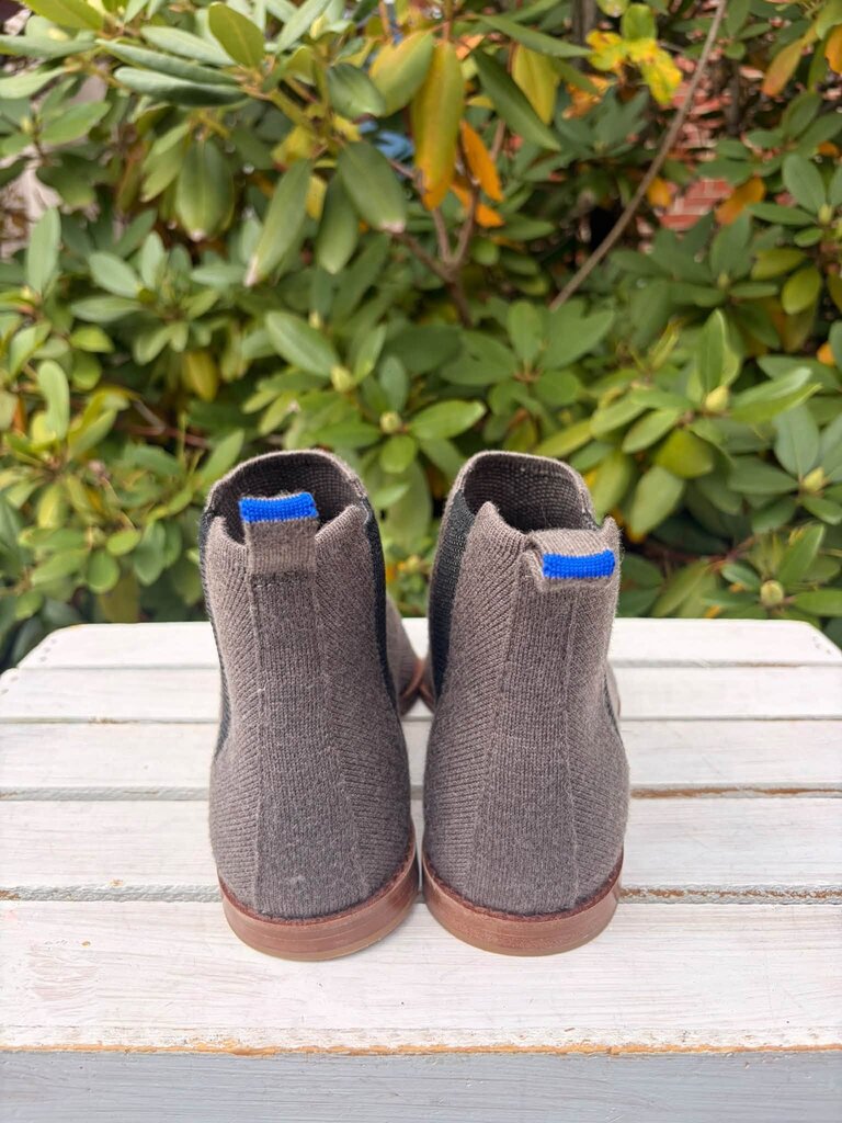 Rothys The Merino Ankle Boot - Size 8.5