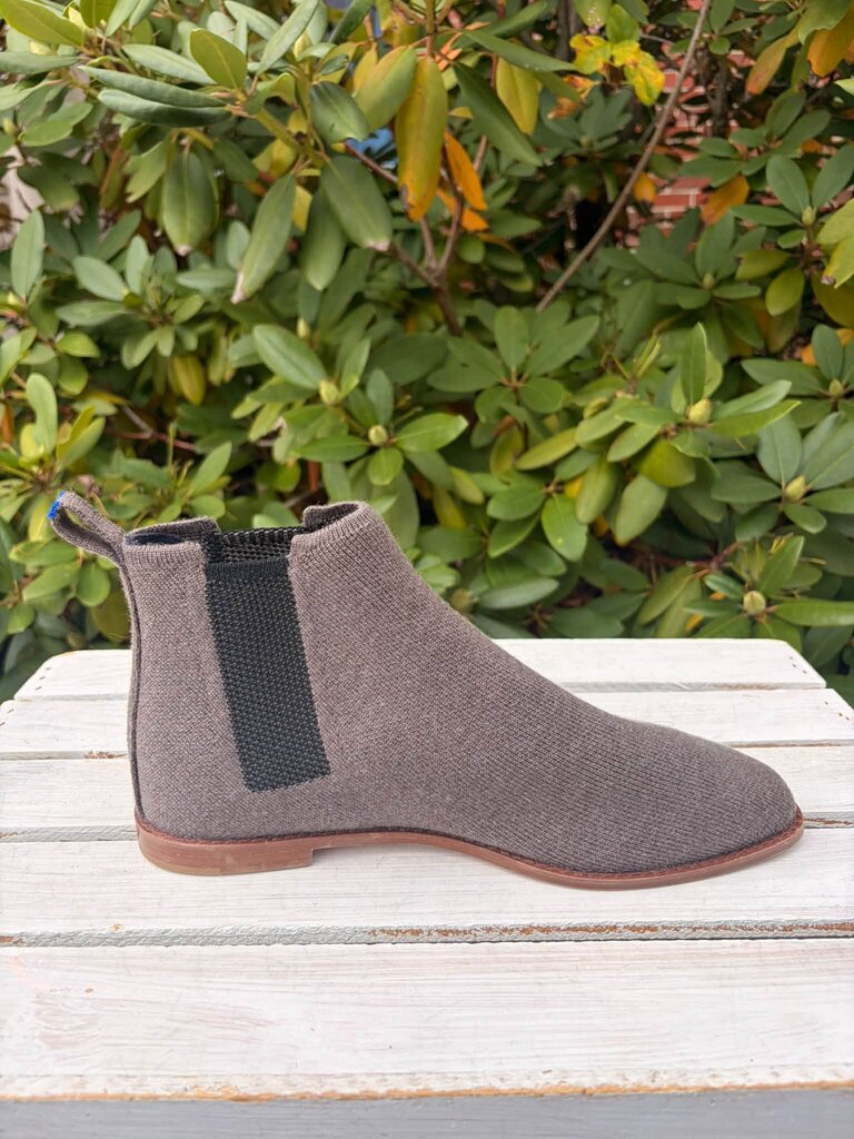 Rothys The Merino Ankle Boot - Size 8.5