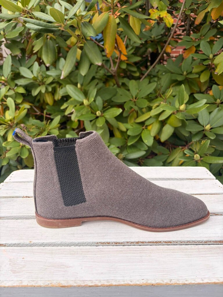 Rothys The Merino Ankle Boot - Size 8.5