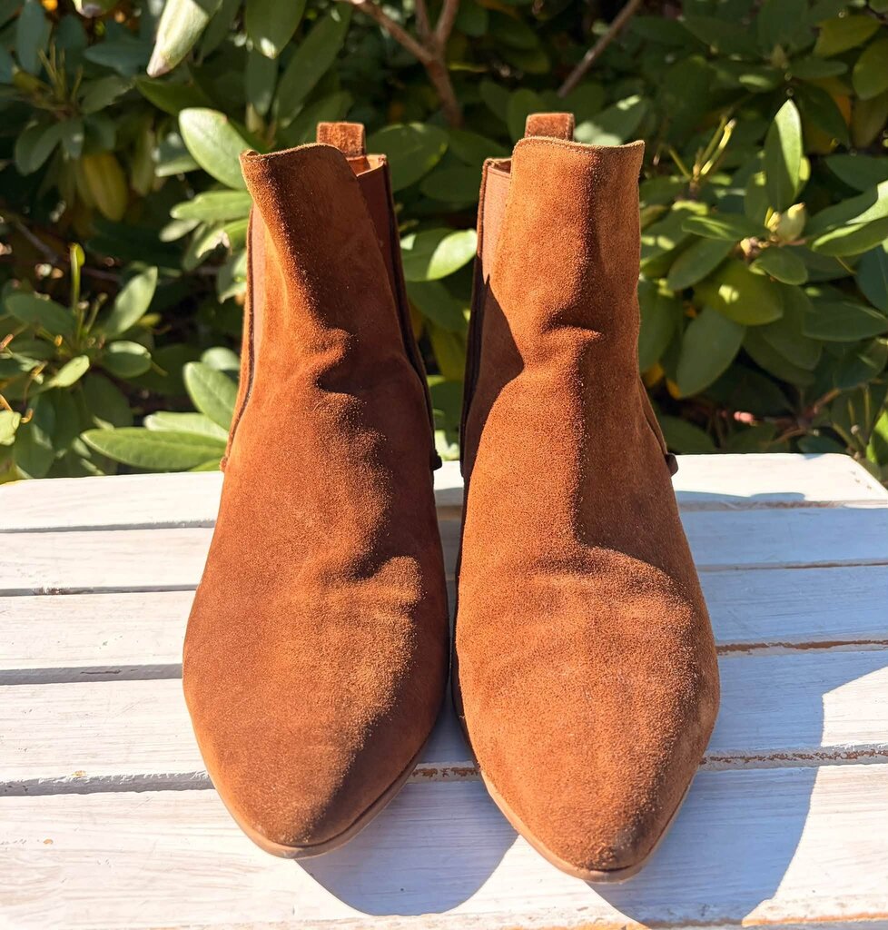 Aquatalia Farica Suede Chelsea Boots - Size 8.5