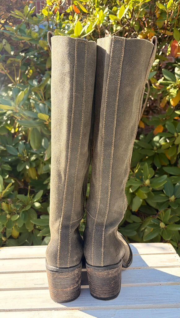 Born Avery Western Style Tall Boots - Size 40