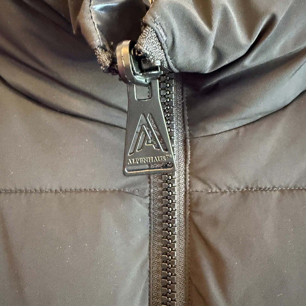Alpenhaus Puffer Jacket - Size Small