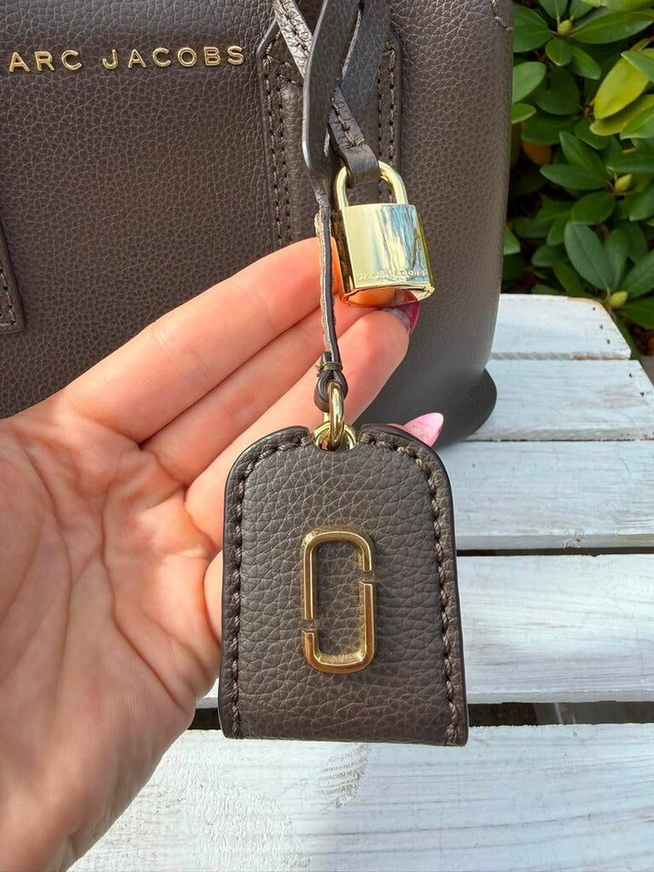 Marc Jacobs The Editor 29 Leather Crossbody Bag in Night Owl (Retails for $425)