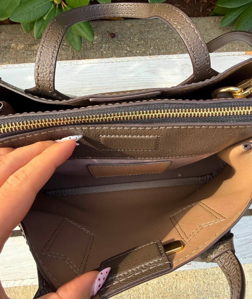 Marc Jacobs The Editor 29 Leather Crossbody Bag in Night Owl (Retails for $425)