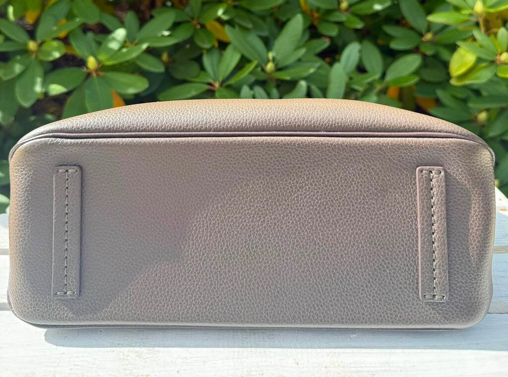 Marc Jacobs The Editor 29 Leather Crossbody Bag in Night Owl (Retails for $425)
