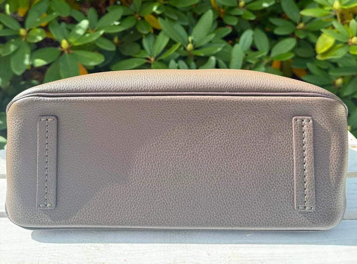 Marc Jacobs The Editor 29 Leather Crossbody Bag in Night Owl (Retails for $425)