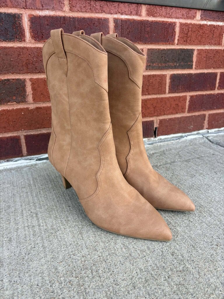 Dolce Vita Apres Tan Western Booties- Size 10
